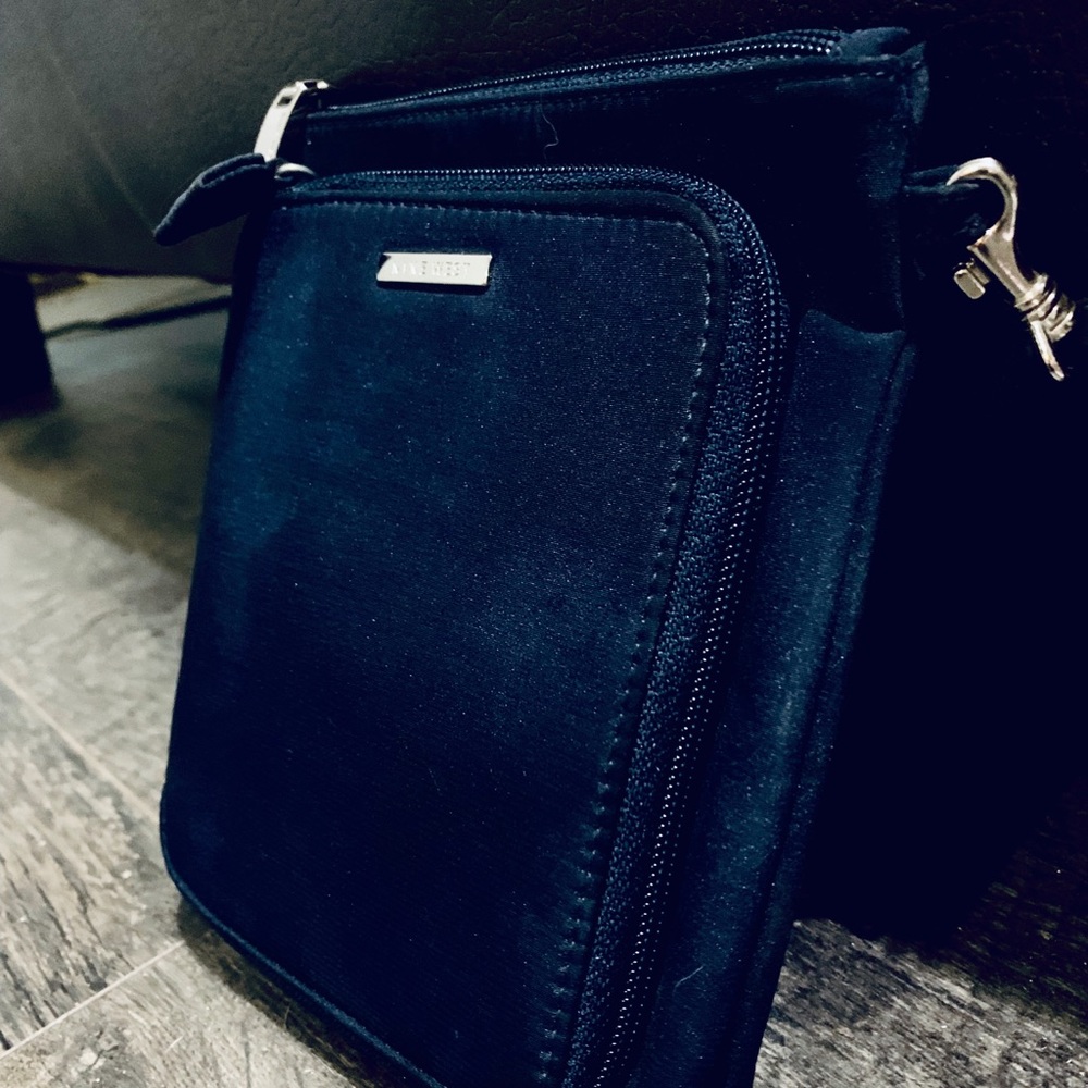 NWOT. Nine West wallet purse.